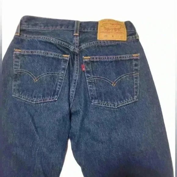 Dark Wash Levi 501s - Picture 6 of 9